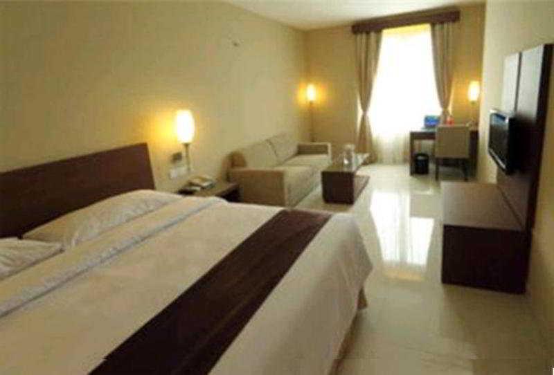 Hotel Triniti 3*