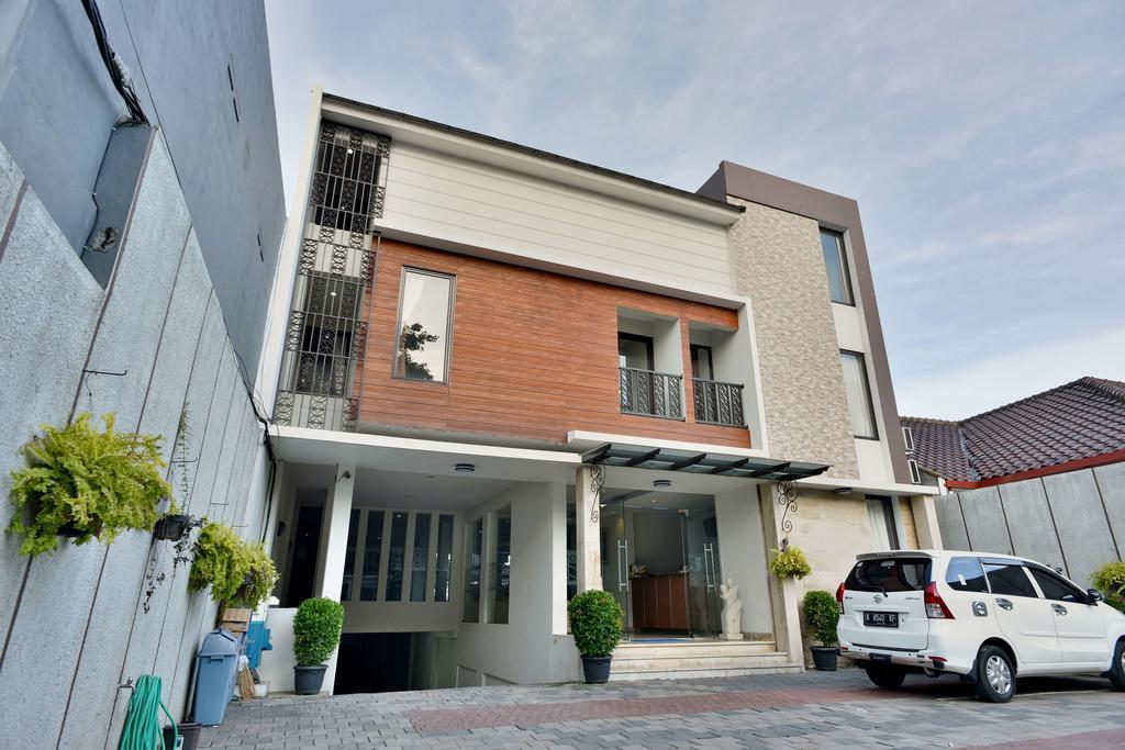 Reddoorz @ Tb Simatupang Rumah tetamu 2*
