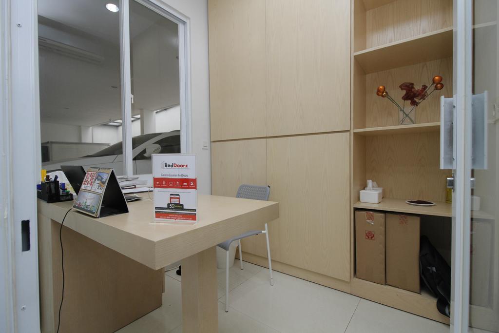 Mk House Scbd Wisma tamu 3*