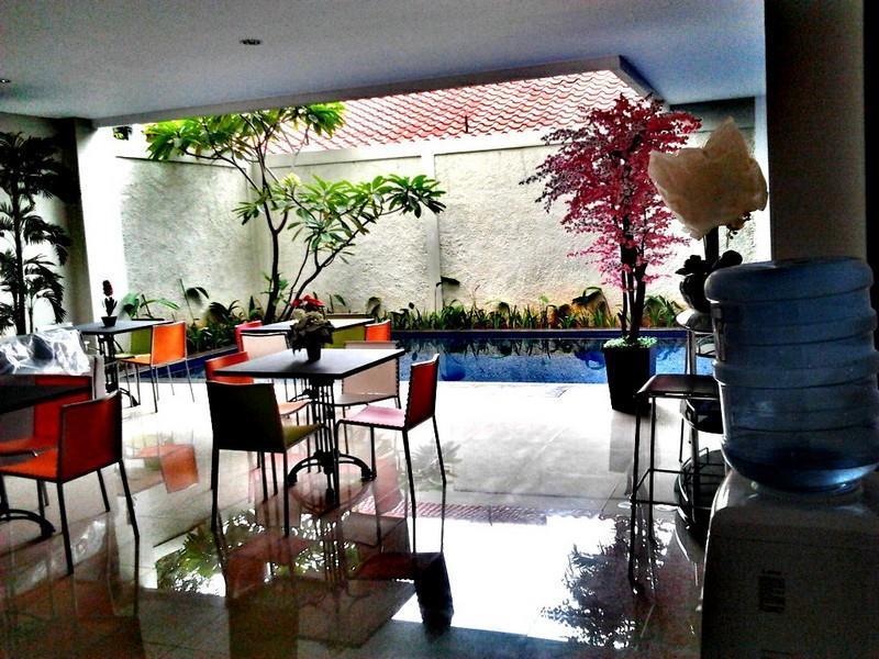 The Mansion Cipete