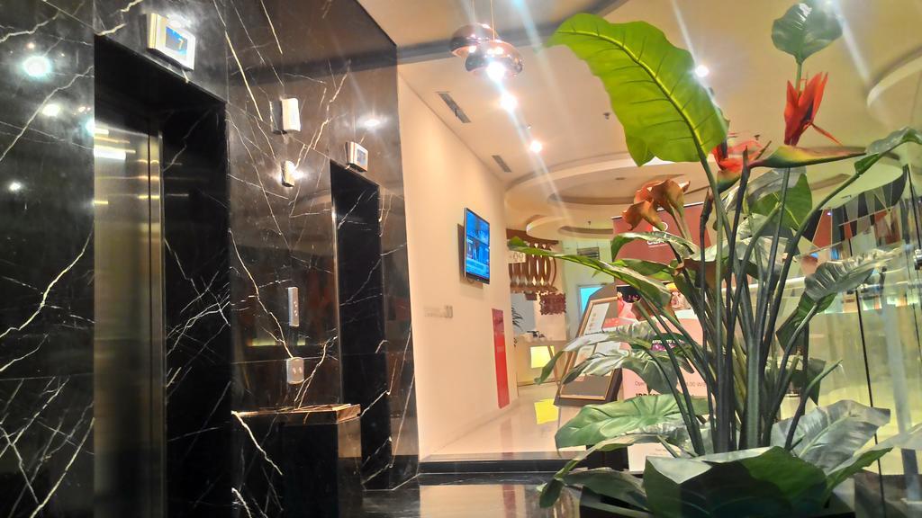 Hotel Clay 3*