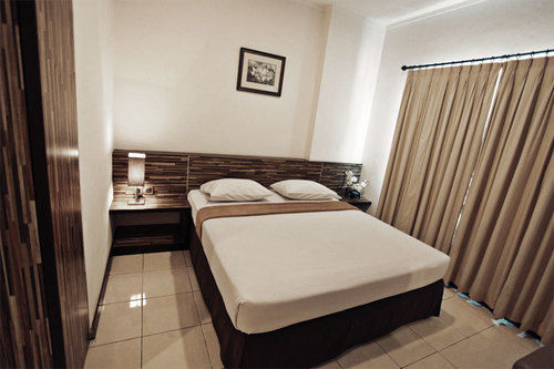 N2 Hotel