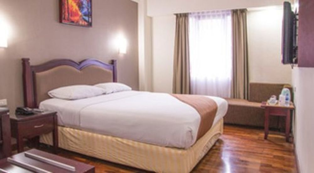 Mega Proklamasi Hotel 2*