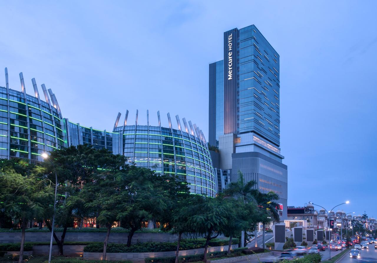 Mercure Pantai Indah Kapuk Hotel