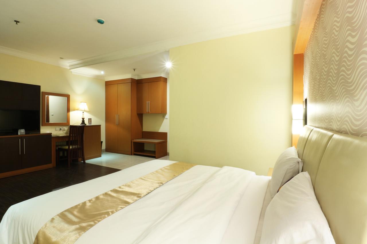 Hotel Coins 3*