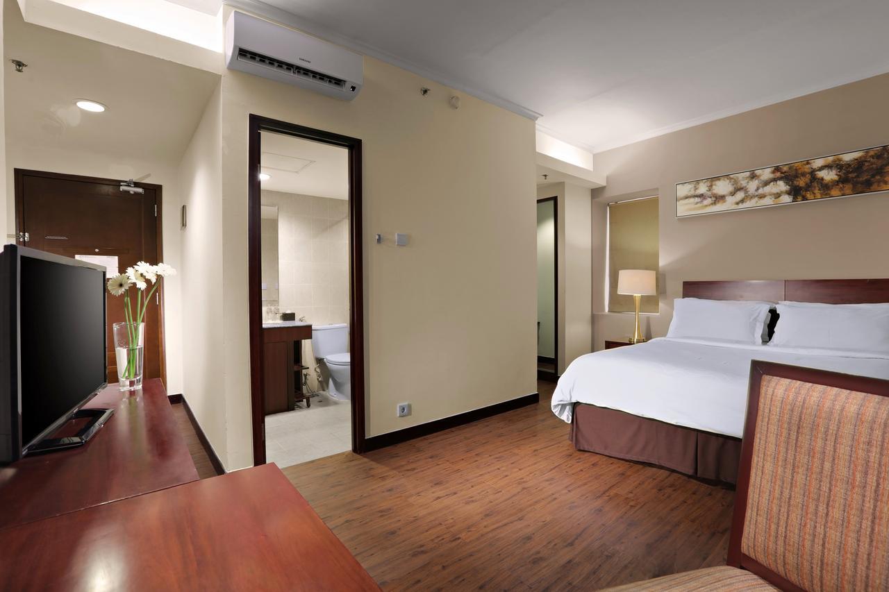 Hotel Grand Dafam Ancol 4*