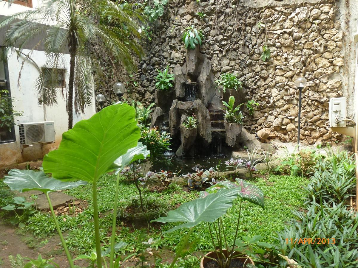 Nusantara Indah Syariah Hotel 3*