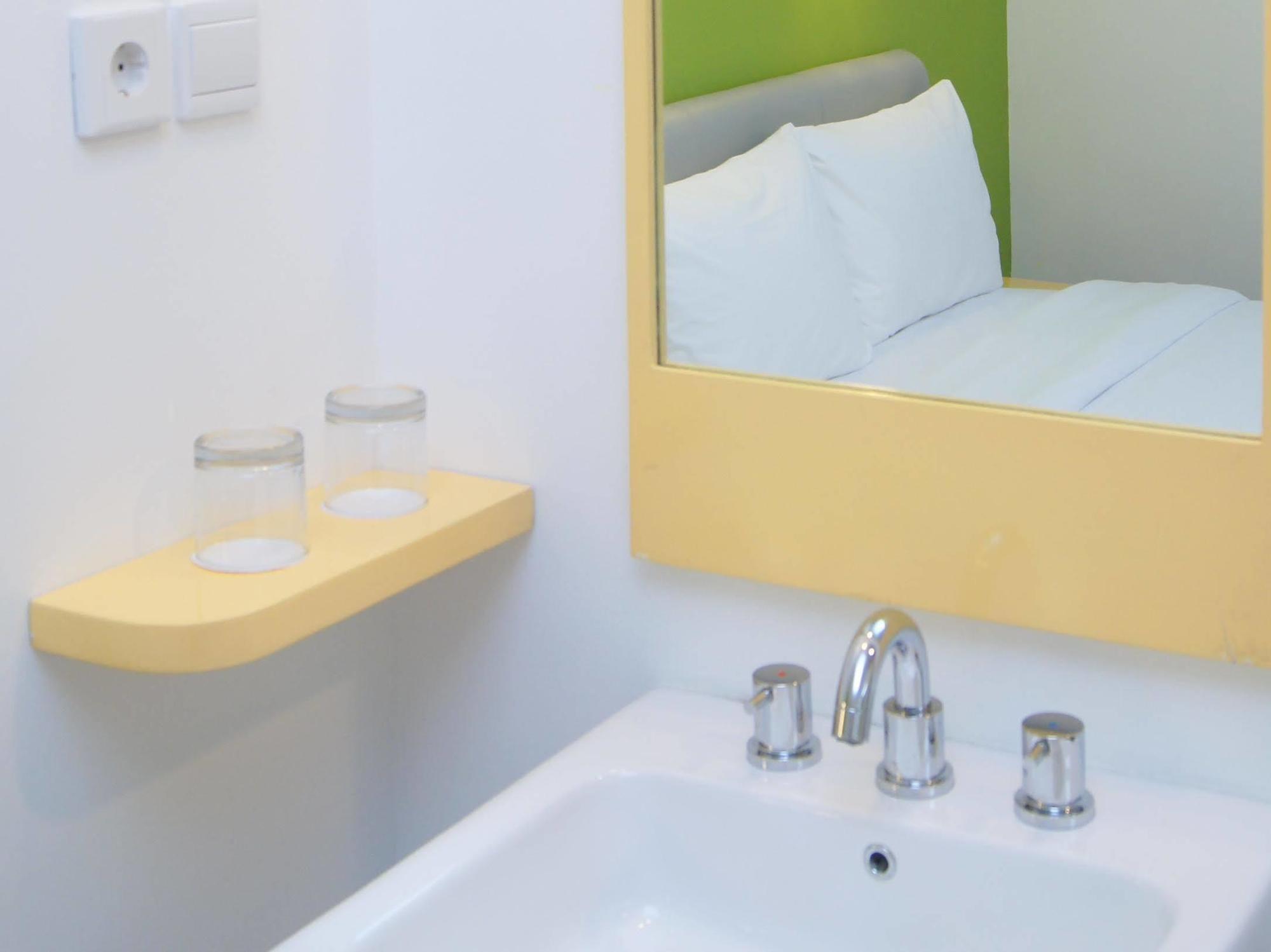 Amaris Mangga Besar Khách sạn Jakarta