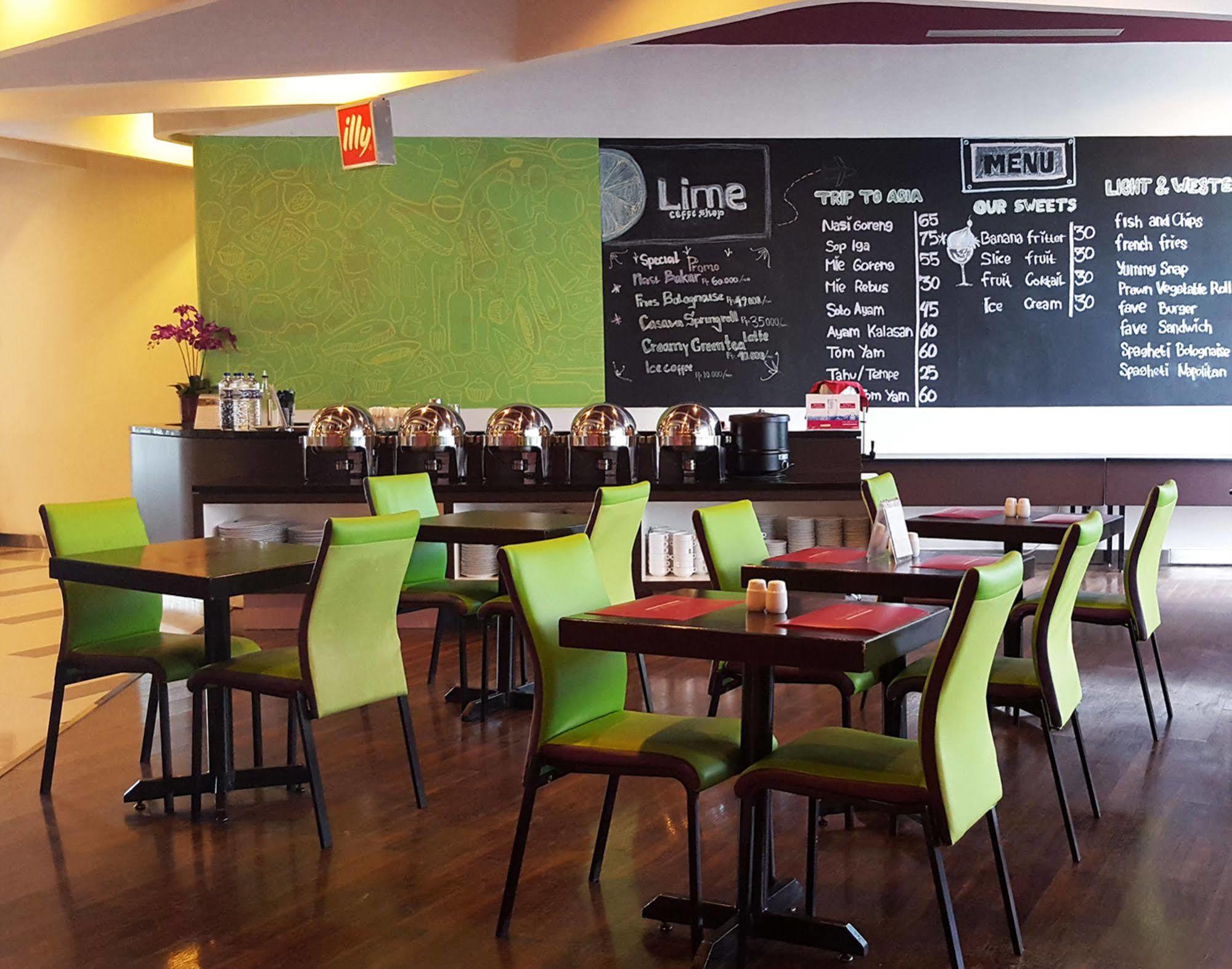 Hotel Favehotel Pluit Junction