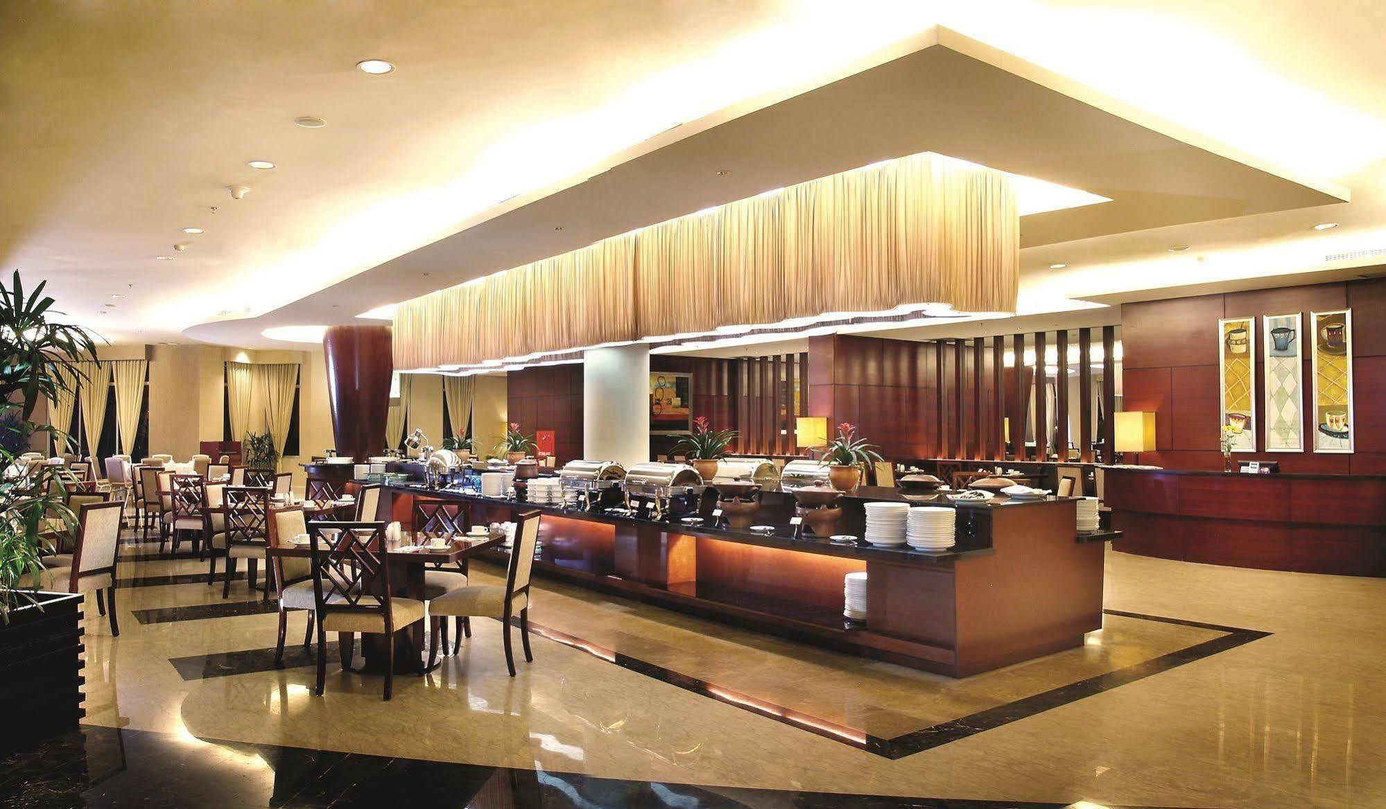 Grand Dafam Ancol 4*