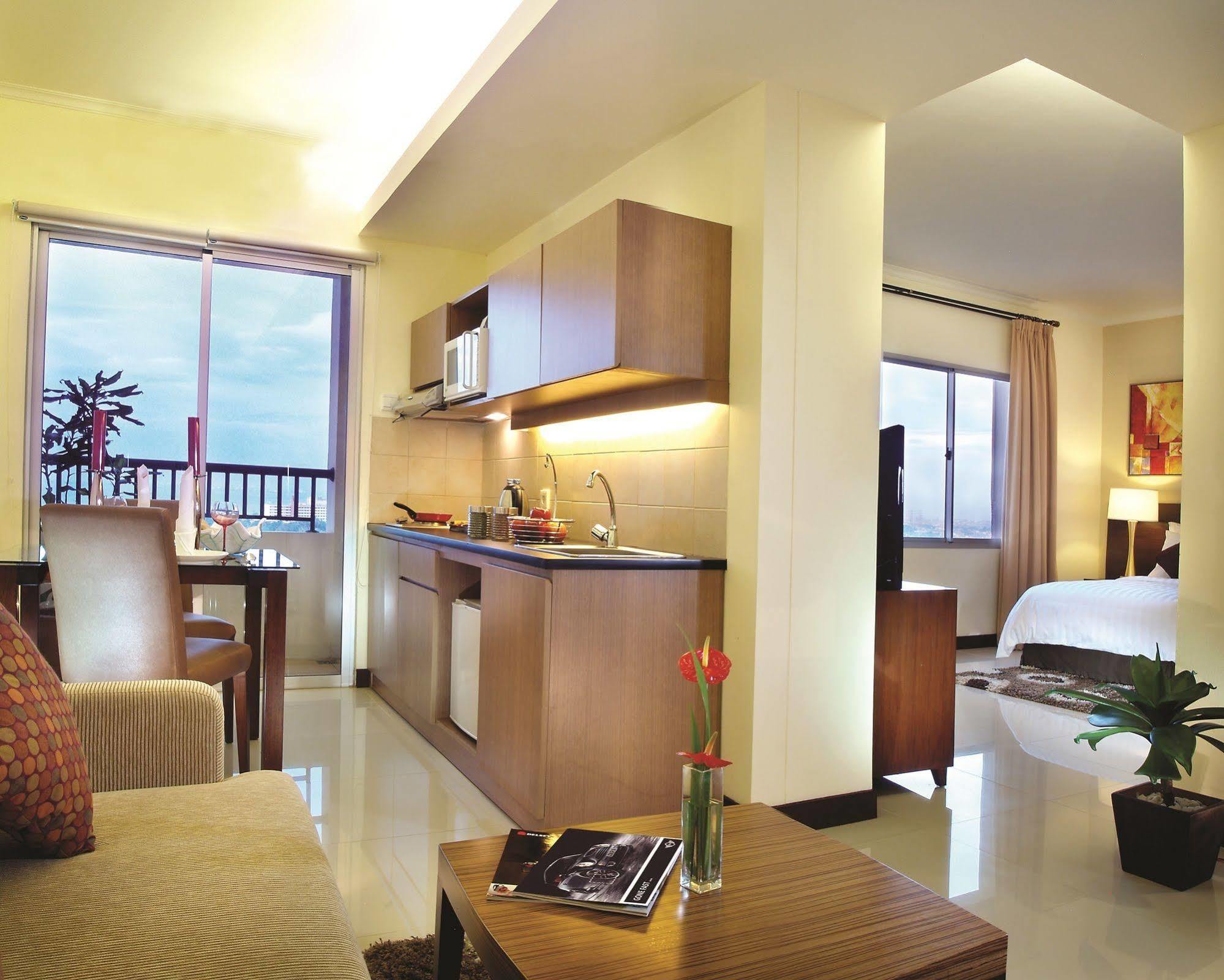 Grand Dafam Ancol Hotel