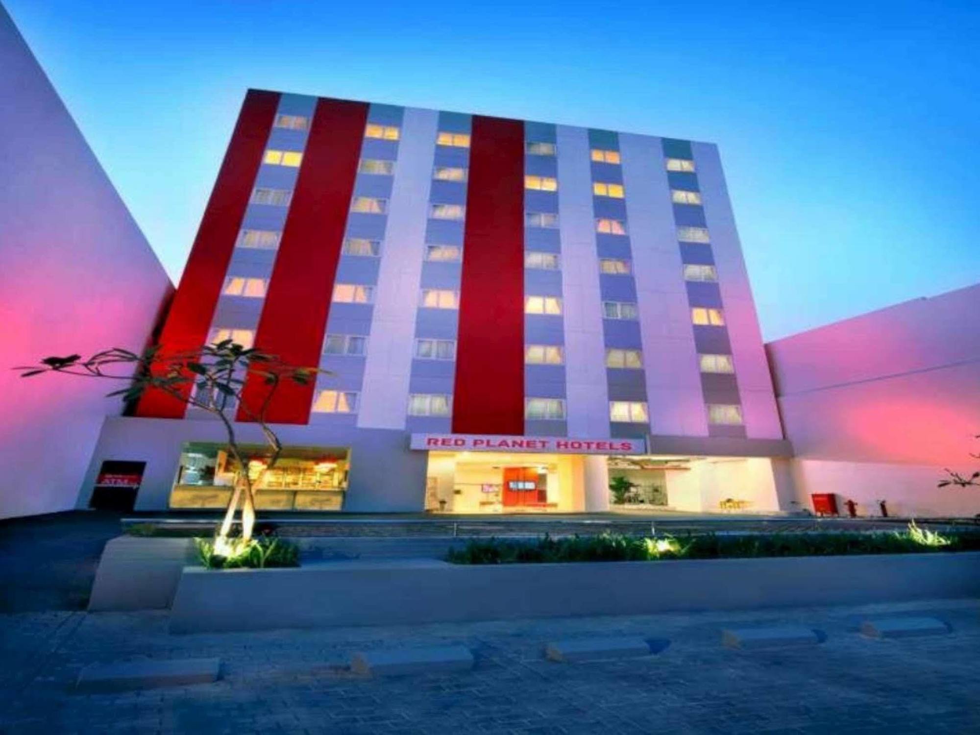 Monoloog Pasar Baru Hotel 3*