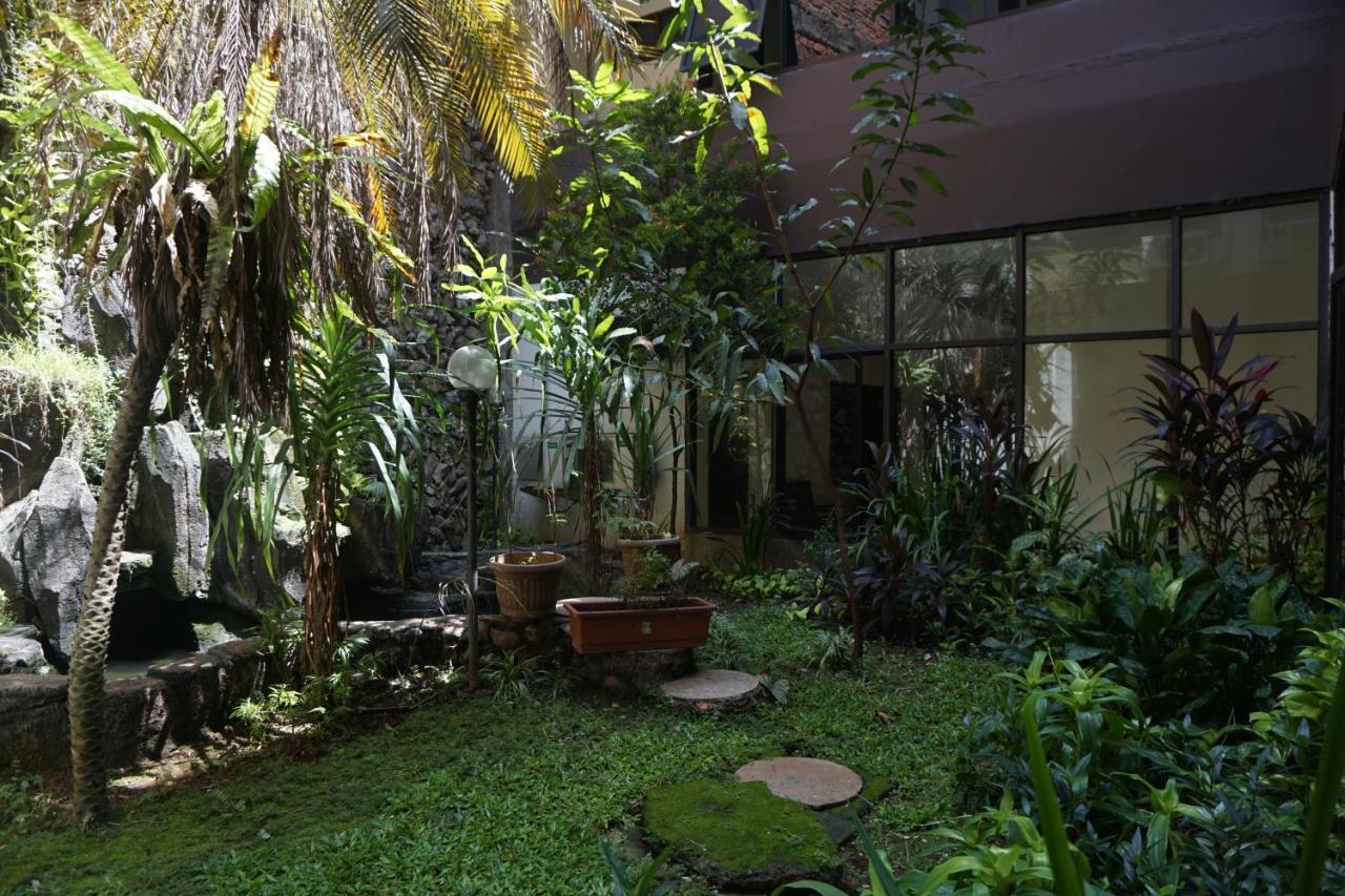 Nusantara Indah Syariah Hotel 3*