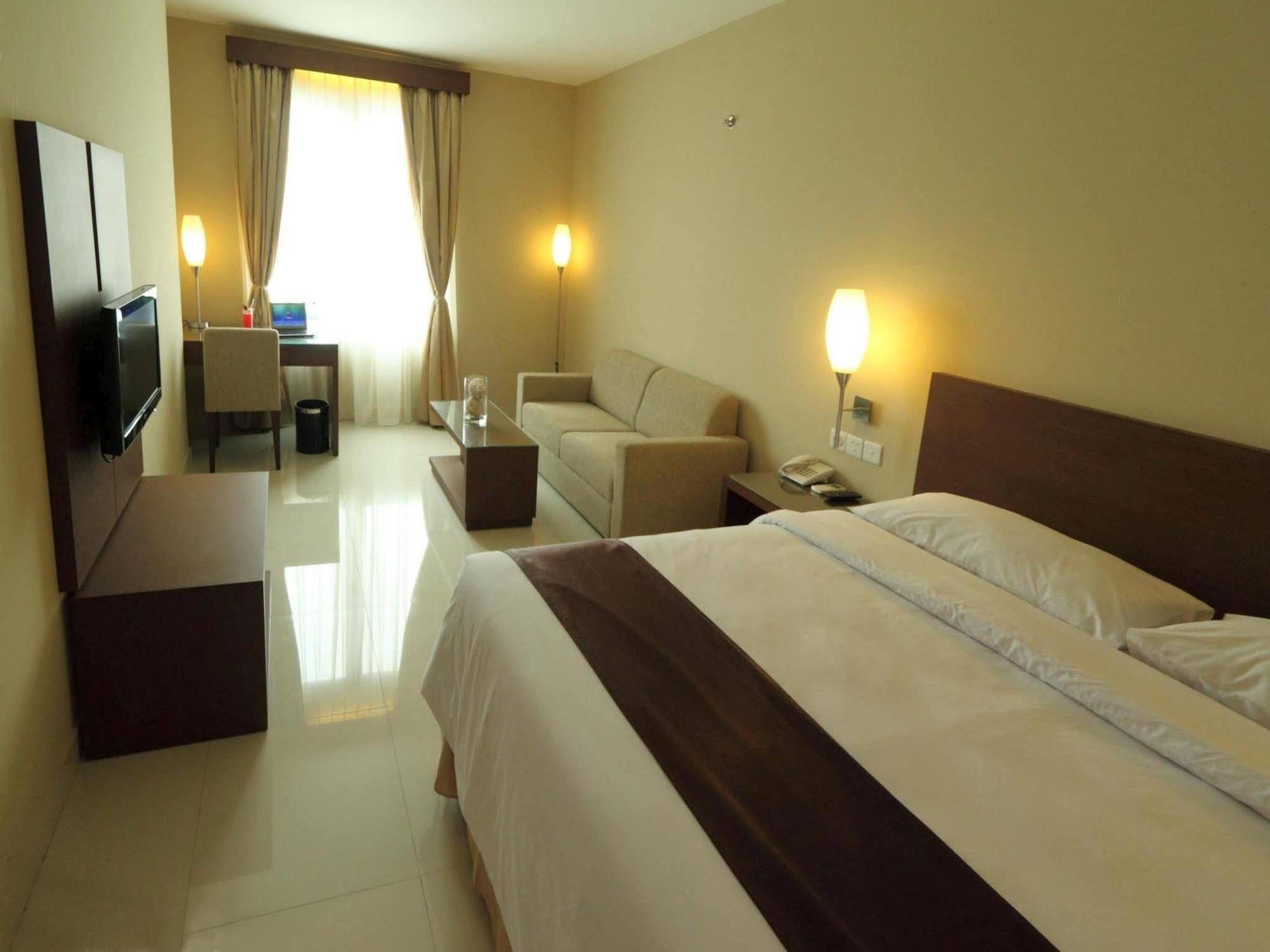 Triniti Hotel
