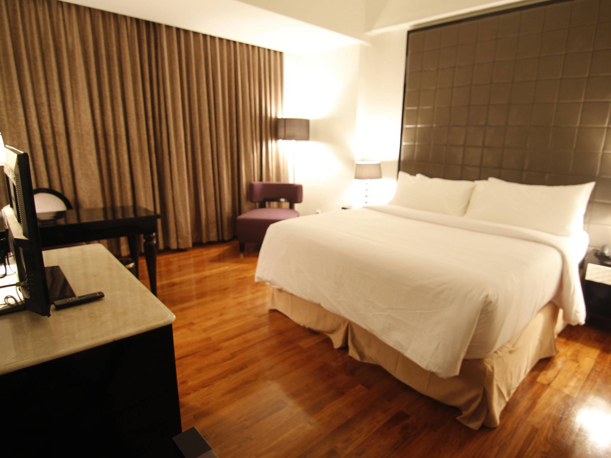 Hotel Diradja