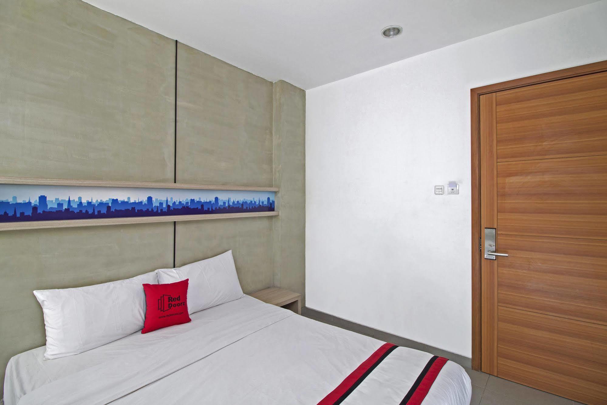 Reddoorz @ Setiabudi Eight Wisma tamu 2*