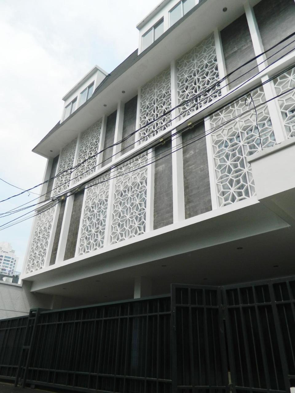 Wisma tamu Mk House Scbd Jakarta