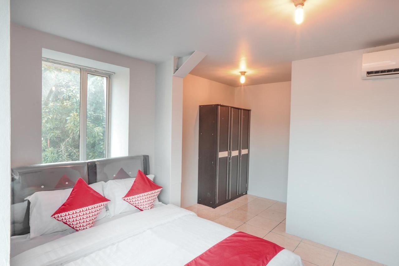 Oyo 208 G House 2* Jacarta
