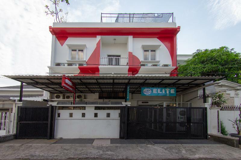 Hotel Oyo 657 Elite Park Mall By Tos