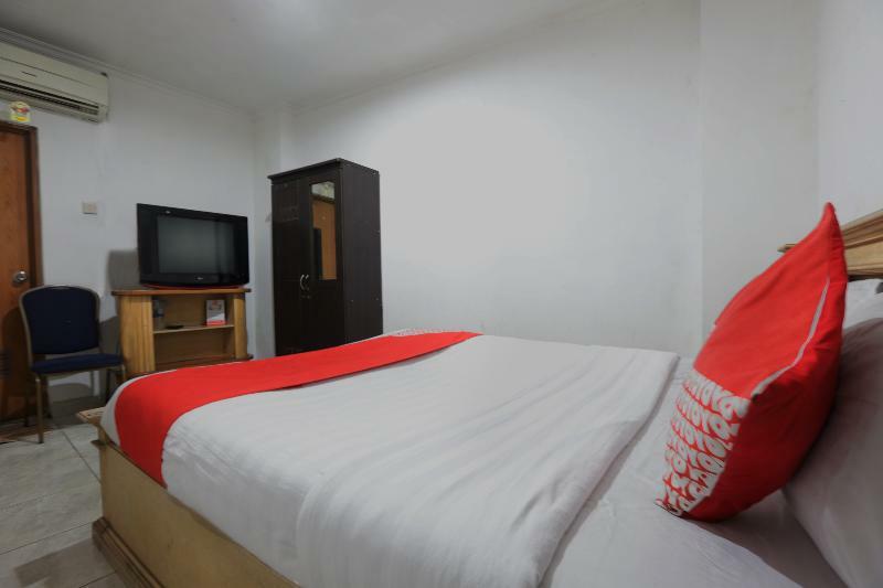 Reddoorz Near Tomang 2 2*