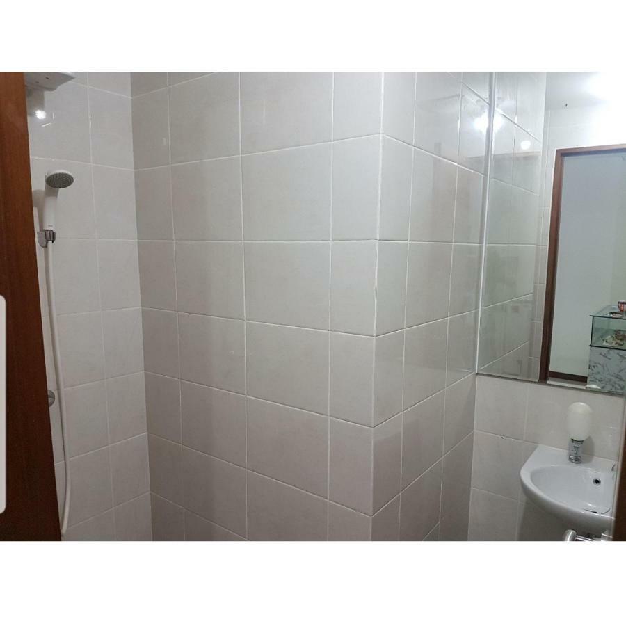 4 Bed Sleeping By The Sea Jakarta