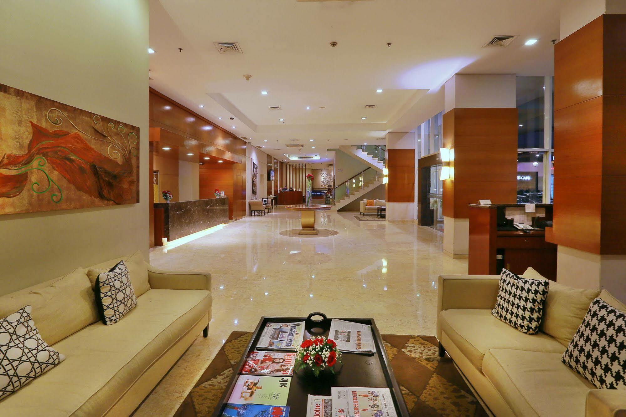 Hotel Park Cawang 3*