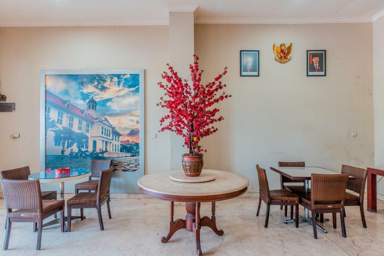 Hotel Oyo 1229 Dc Pramuka Jakarta