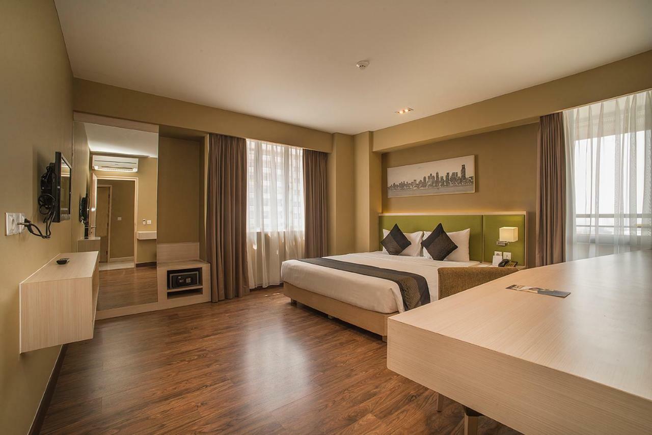 El 4* Jakarta
