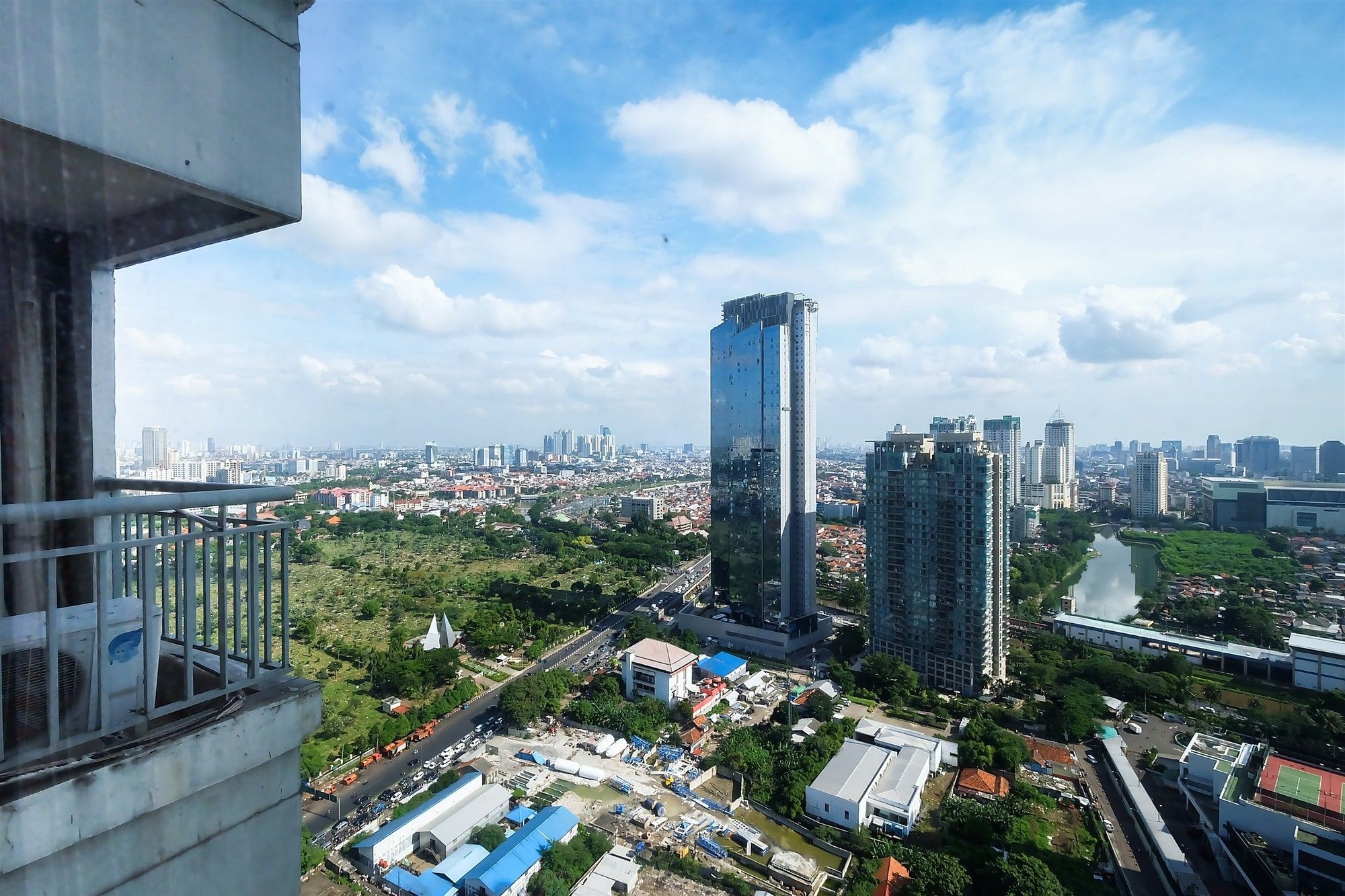 2 Bedrooms Sudirman Park By Travelio Apartment *