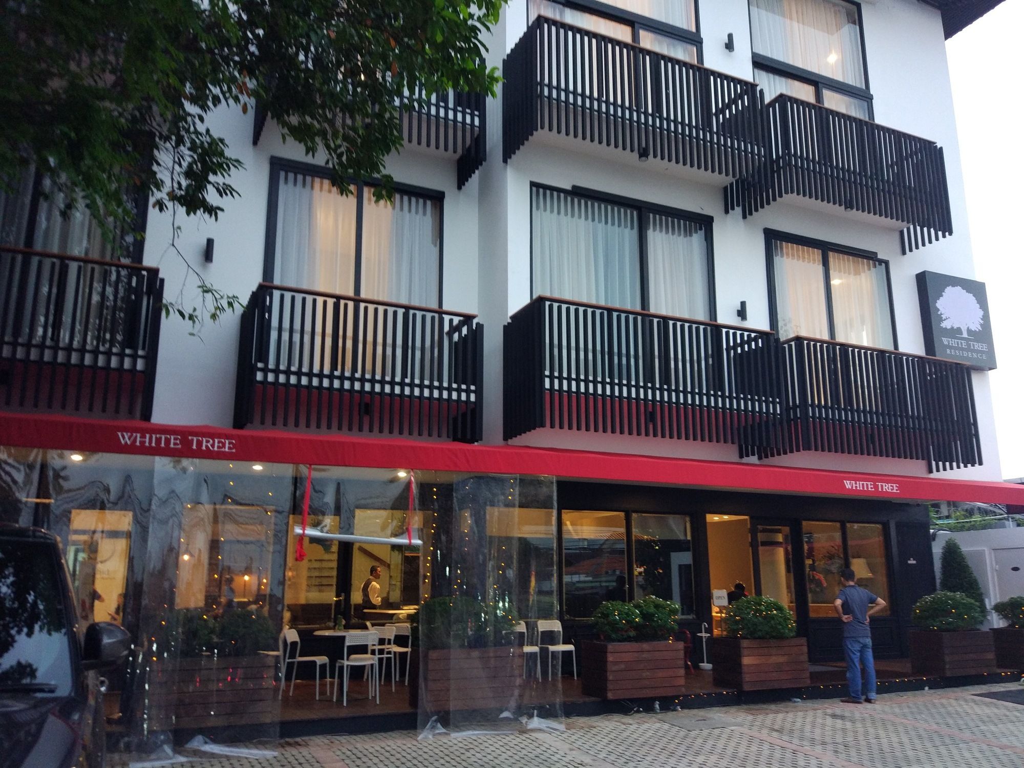 White Tree 3* Jakarta