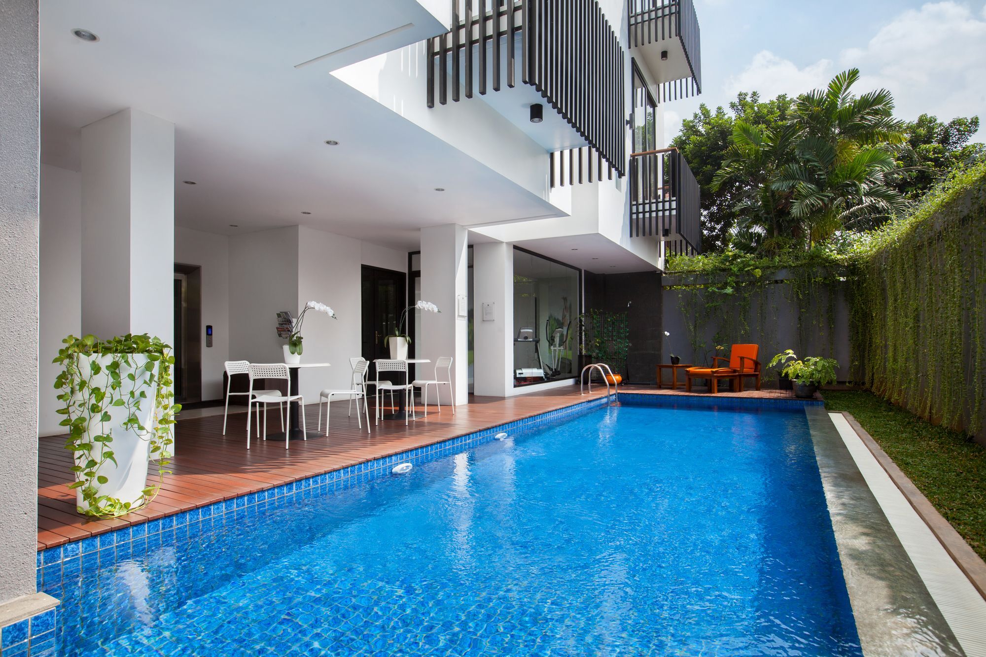 White Tree Hotel Jakarta
