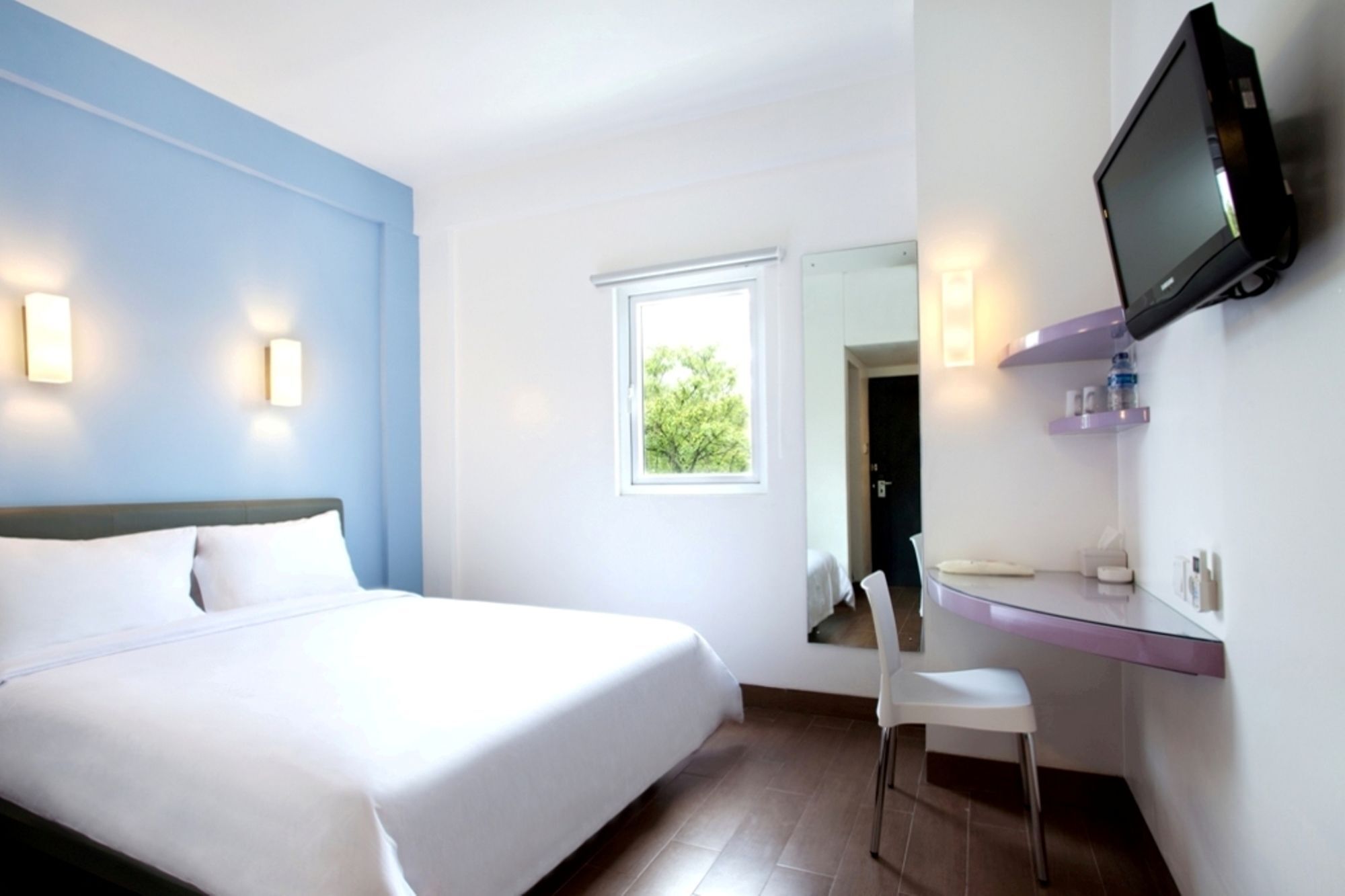 Townhouse Oak Jp Jakarta