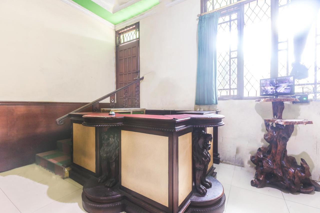 Oyo 1424 Guntary Hotel Jakarta