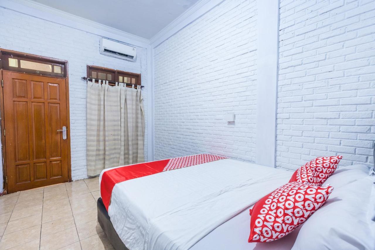 Oyo 1424 Guntary Hotel 2*