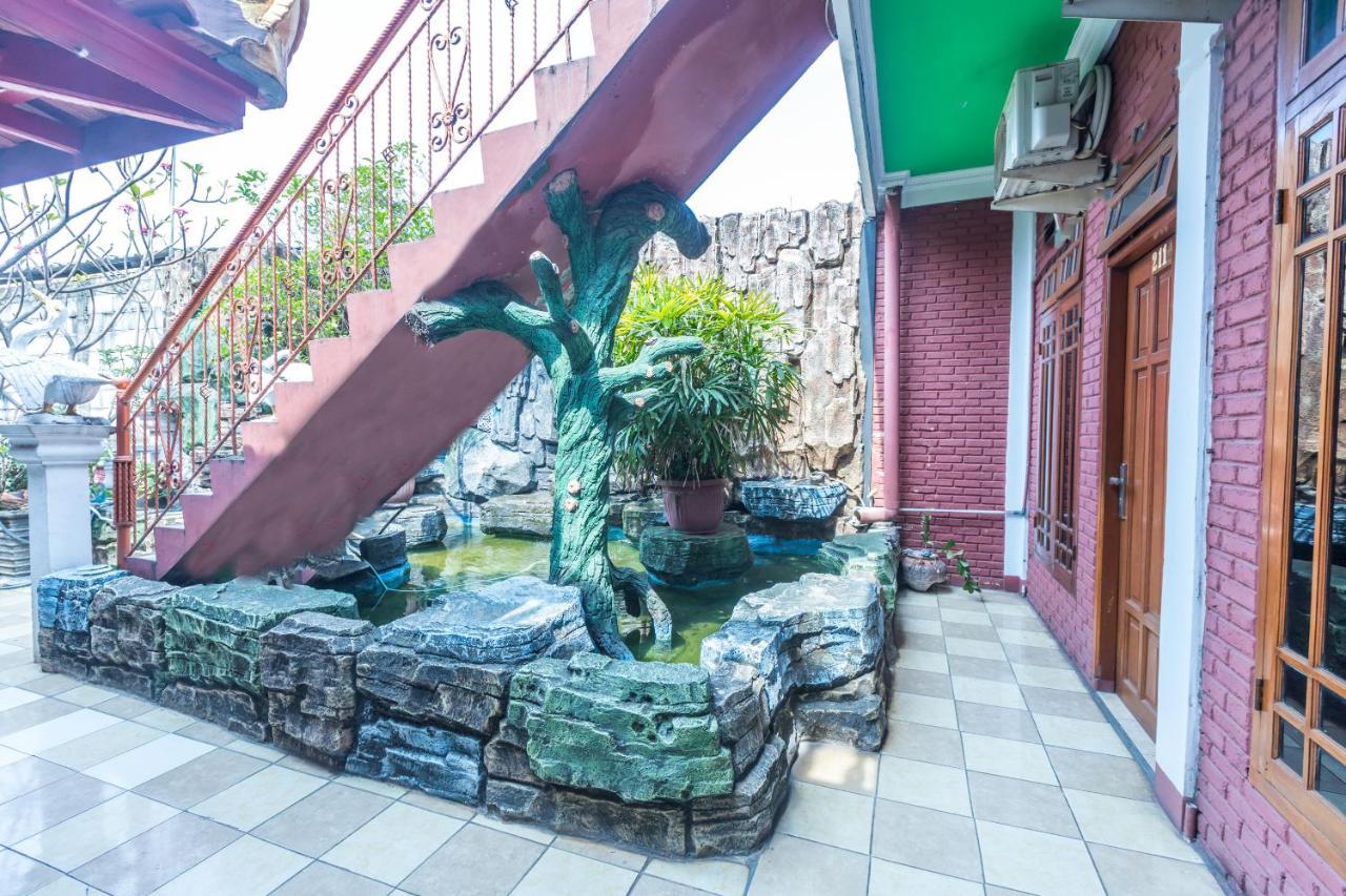 Hotel Oyo 1424 Guntary