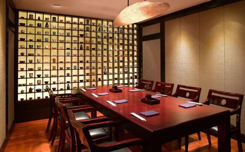 Park Hyatt 5*